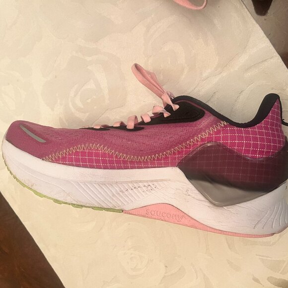 Saucony Endorphin Shift Running Shoes 9.5 - Picture 3 of 5